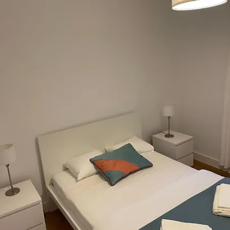 Διαμέρισμα Charming 2 Bedroom Next To Jardim Da Estrela,