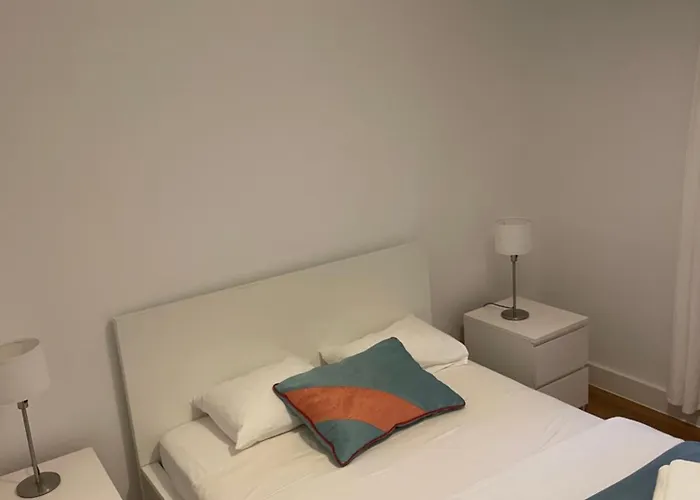 Appartement Charming 2 Bedroom Next To Jardim Da Estrela,